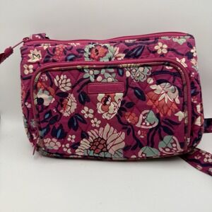 Vera Bradley Quilted Berry Bloom Hipster Crossbody/Shoulder Purse 6x10x1.5"
